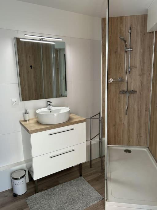 Les Bains Studio Vue Mer Pleneuf-Val-Andre Bagian luar foto