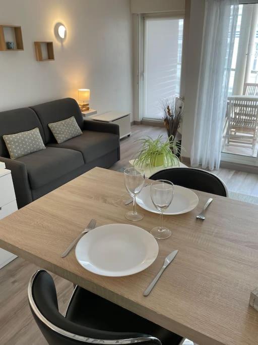 Les Bains Studio Vue Mer Pleneuf-Val-Andre Bagian luar foto