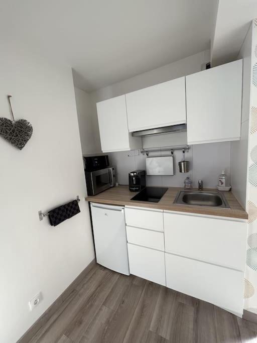 Les Bains Studio Vue Mer Pleneuf-Val-Andre Bagian luar foto
